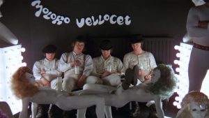 escena de la película La Naranja Mecánica
